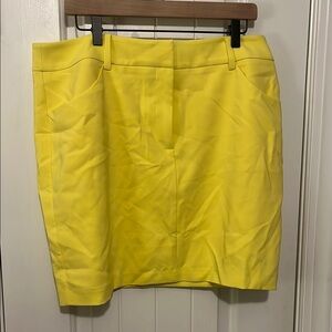 New York & Company Yellow Pencil Skirt Knee-Length Casual